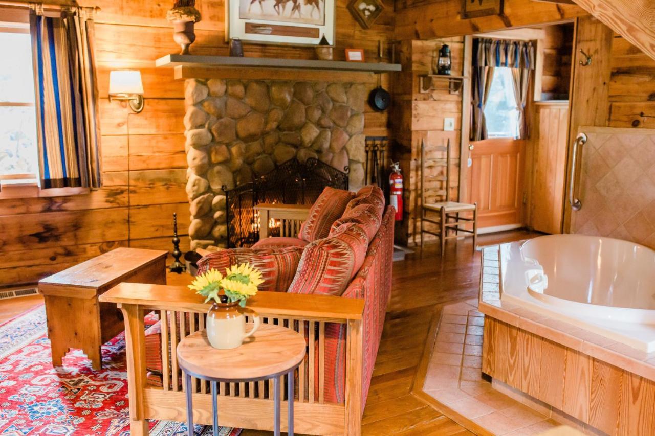 Arrowhead Inn Durham Dış mekan fotoğraf