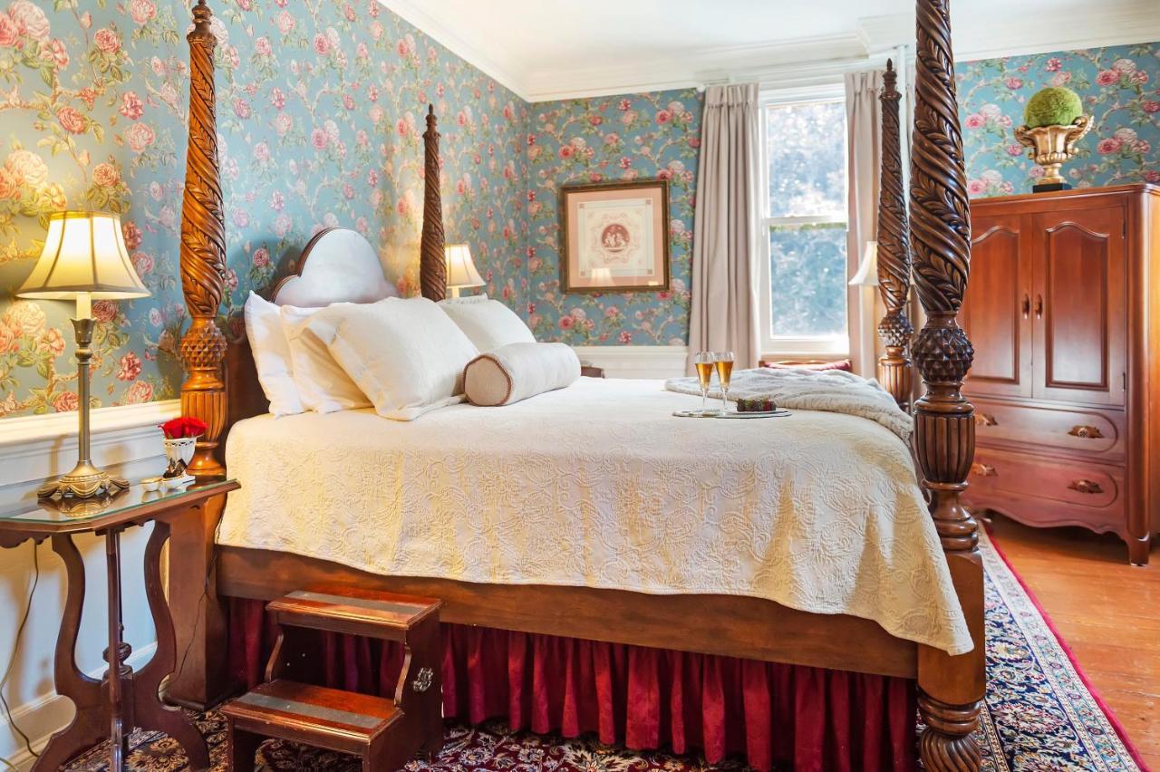 Arrowhead Inn Durham Dış mekan fotoğraf