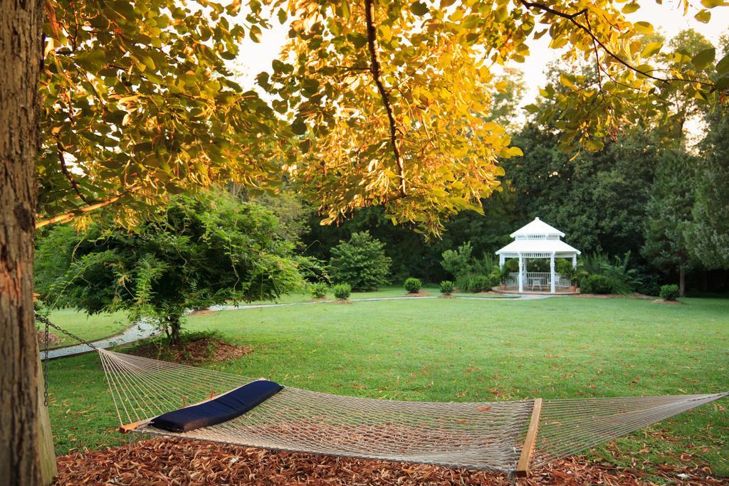 Arrowhead Inn Durham Dış mekan fotoğraf